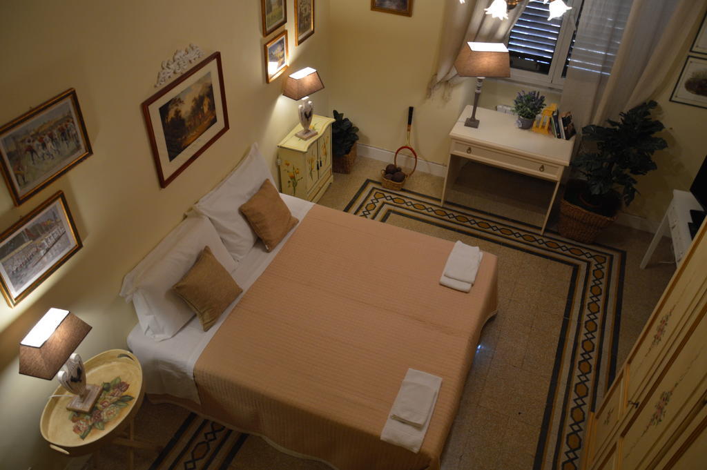 Paola A Trastevere Rome Room photo
